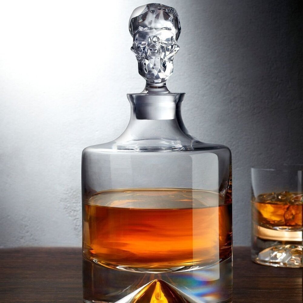 NWOB Nude Shade Whisky Decanter Skull Shaped Stopper Lead Free Crystal 42oz